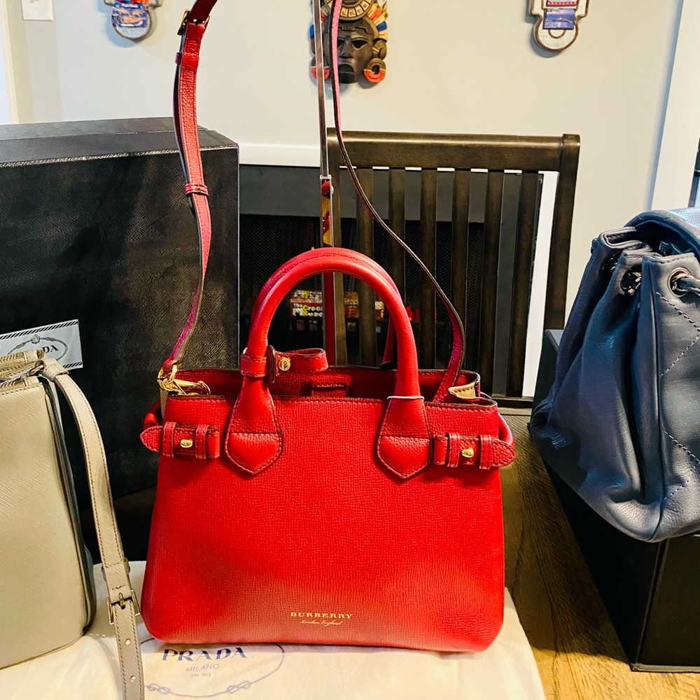 Burberry shoulder/crossbody bag in red. Pristine.